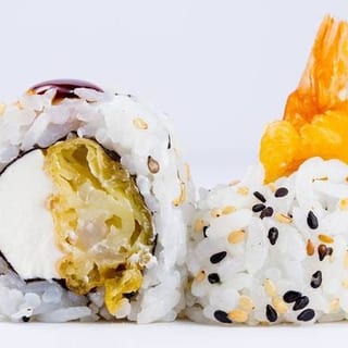 SHRIMP TEMPURA ROLL