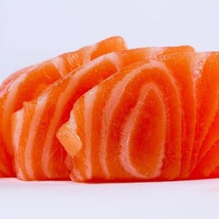 SALMON SASHIMI*
