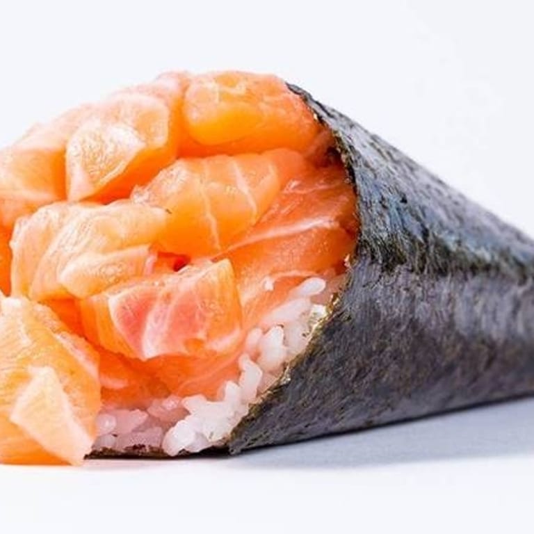 Delicious Tuna Roll Experience