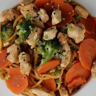 YAKISOBA CHICKEN