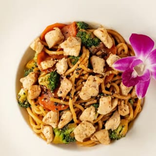 YAKISOBA CHICKEN