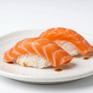 NIGIRI SALMON *